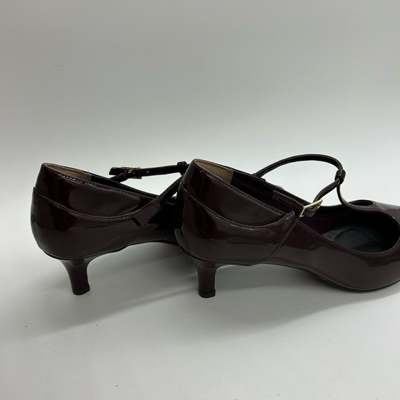 Rockport Burgundy Heels - Picture 2 of 5